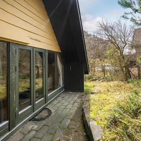 2 Bedroom Beautiful In * Nørre Nebel