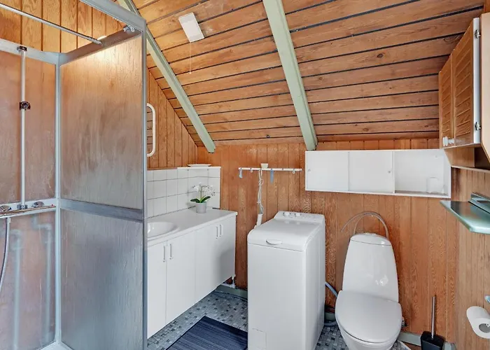 Holiday home 2 Bedroom Beautiful In