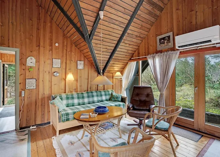 Holiday home 2 Bedroom Beautiful In Norre Nebel